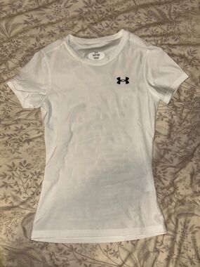 Under Armour. Compression Tshirt. Size S